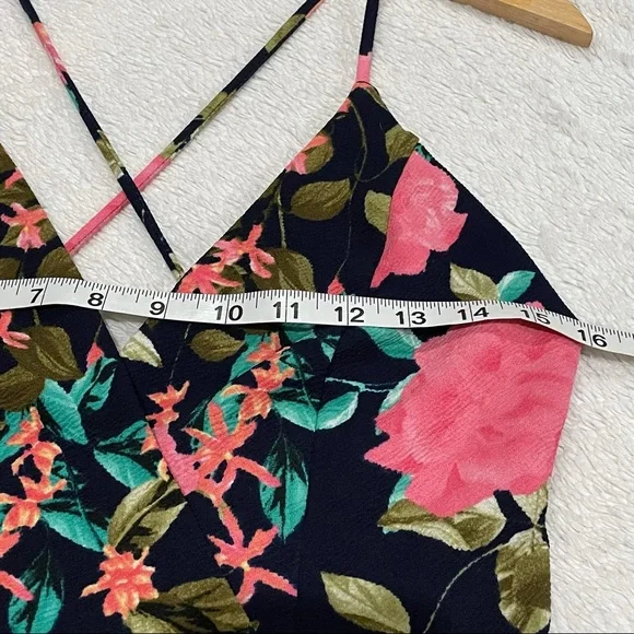Trac Floral V-Neck A-Line Cross Back Strap Summer Dress NEW WITH TAGS - Picture 2 of 7